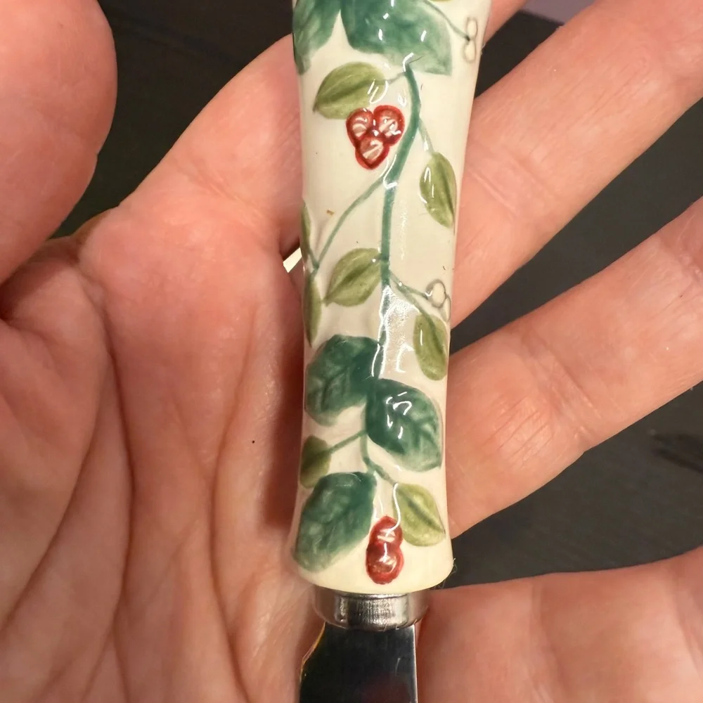 Pfaltzgraff Winterberry Holiday Dip Dish and Cheese Spreader Ceramic Dishware